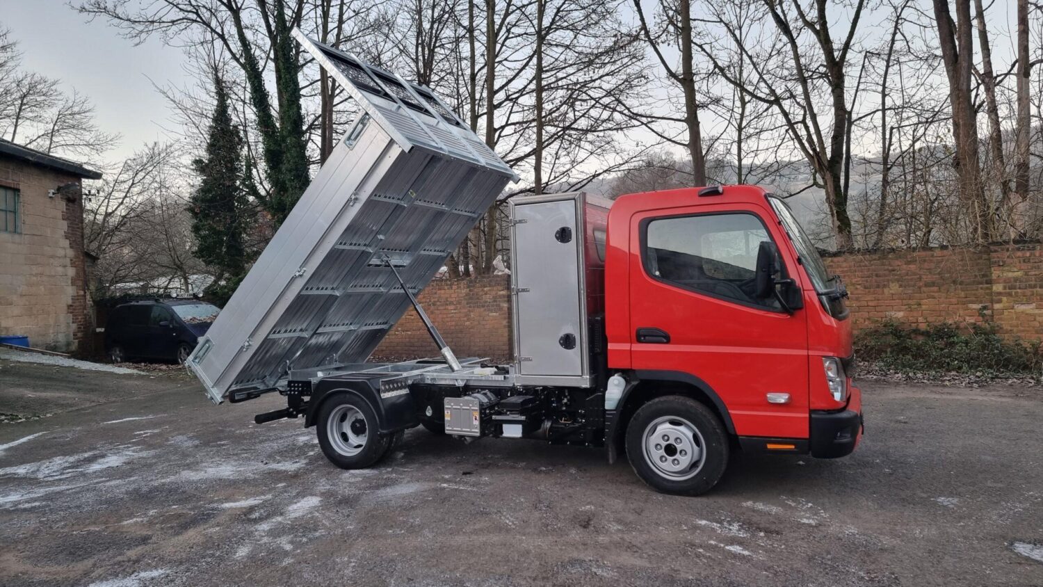 Fuso Canter tipping body