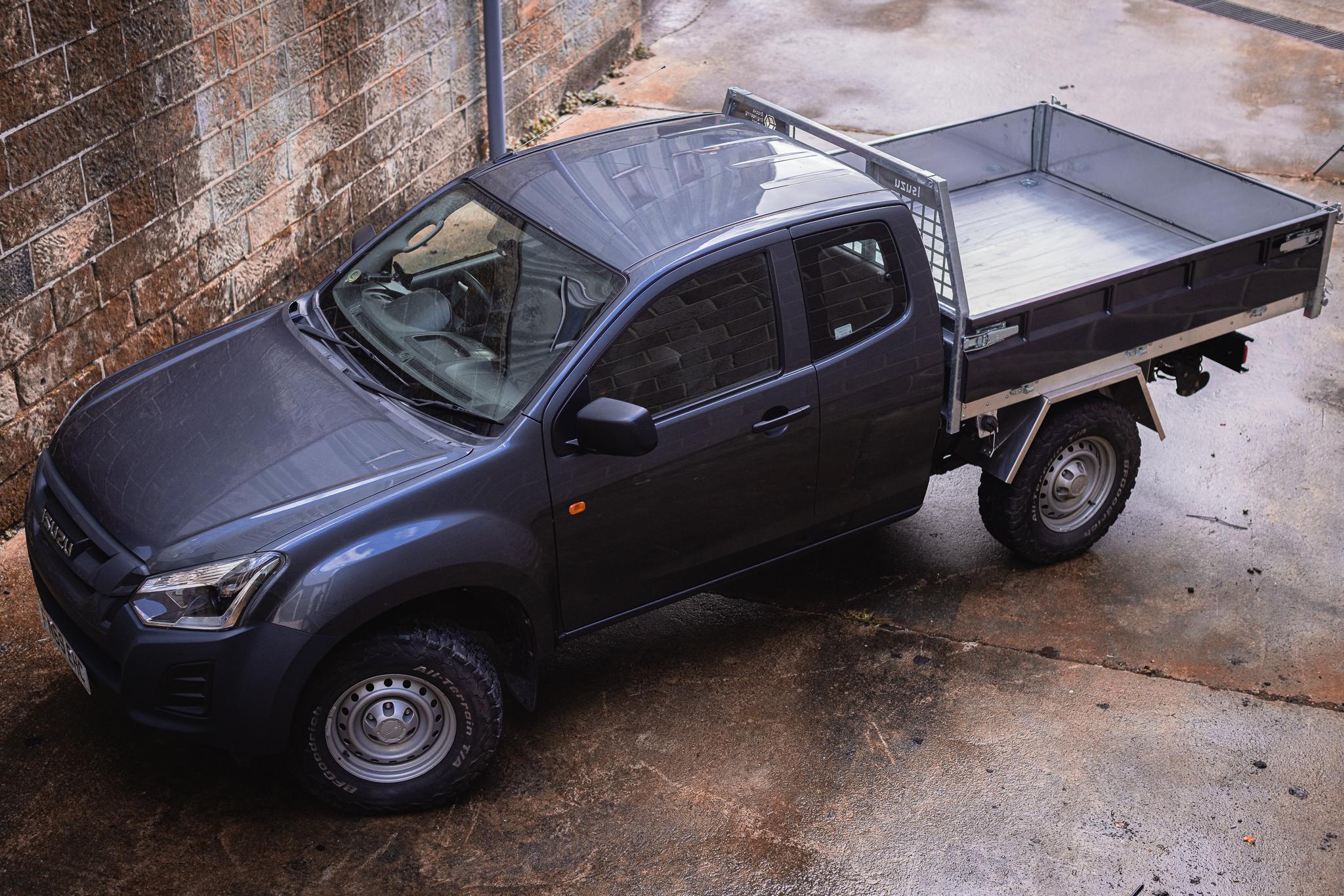 Isuzu d-max grey aftermarket tipper